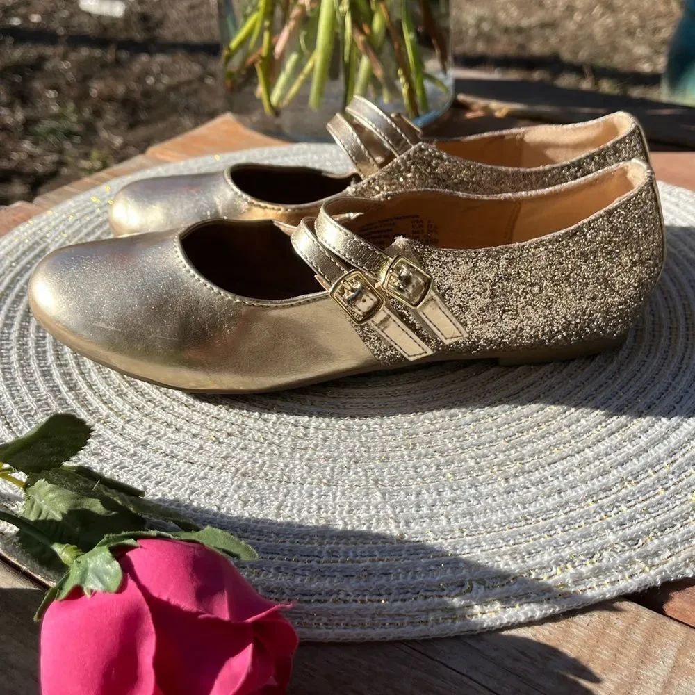 ๐ฅ4/$25 AmericanโEagle Girls Gold Metallic Glitter Mary Jane Flats Size 5